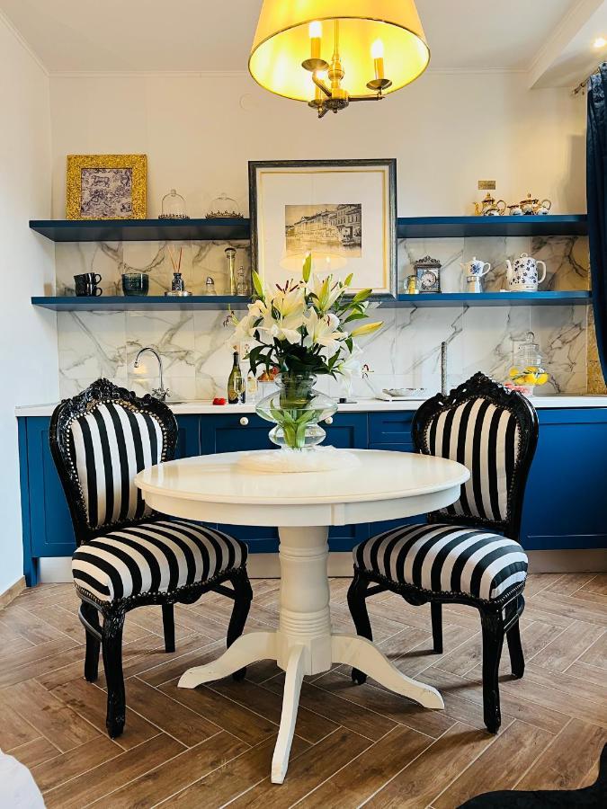 La Dolce Vita Luxury Apartments With Best Free Private Parking In City Center Pula Bagian luar foto