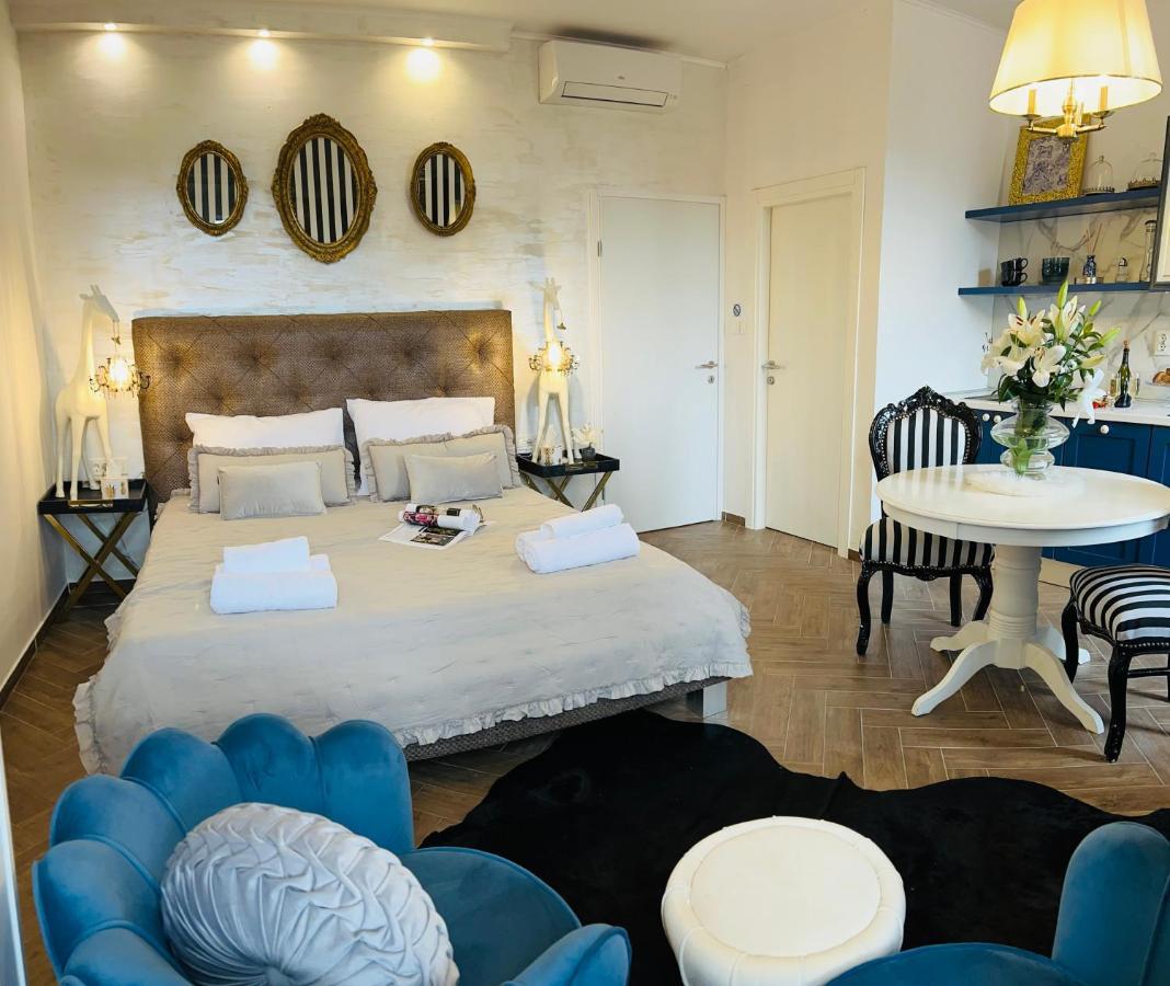 La Dolce Vita Luxury Apartments With Best Free Private Parking In City Center Pula Bagian luar foto