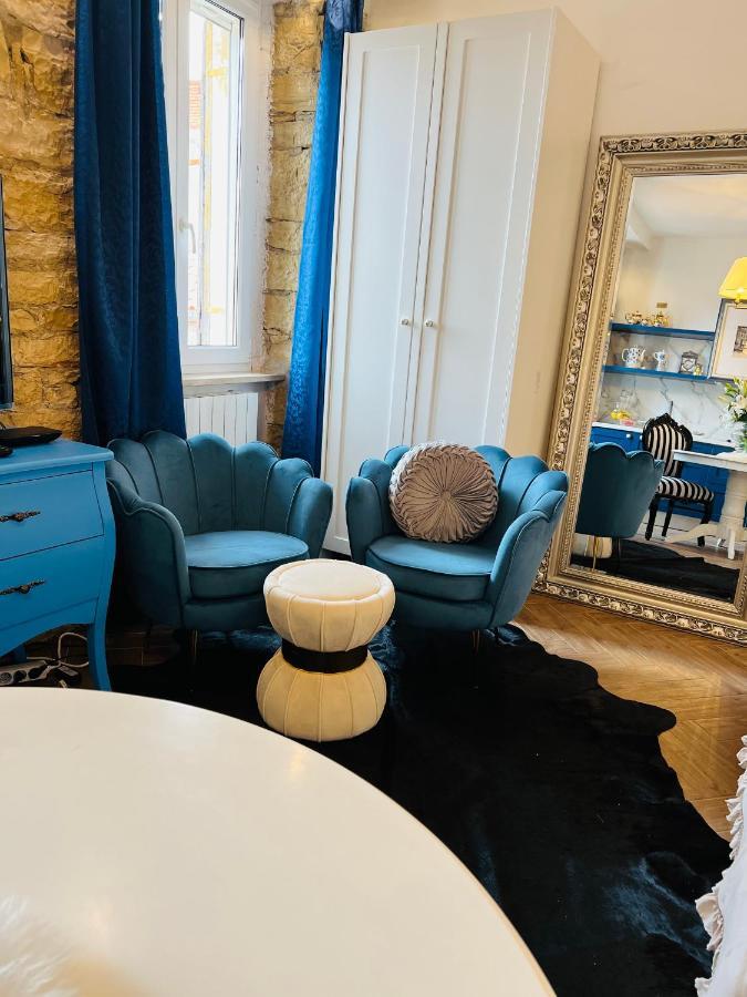 La Dolce Vita Luxury Apartments With Best Free Private Parking In City Center Pula Bagian luar foto