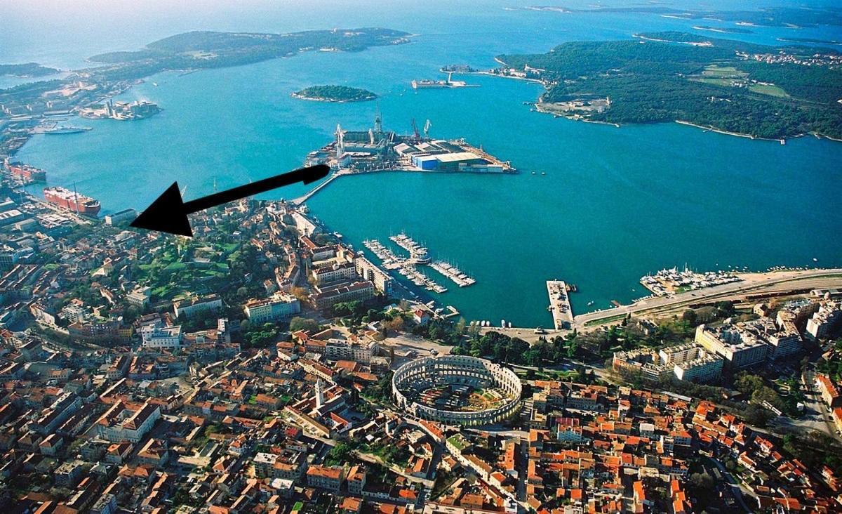 La Dolce Vita Luxury Apartments With Best Free Private Parking In City Center Pula Bagian luar foto