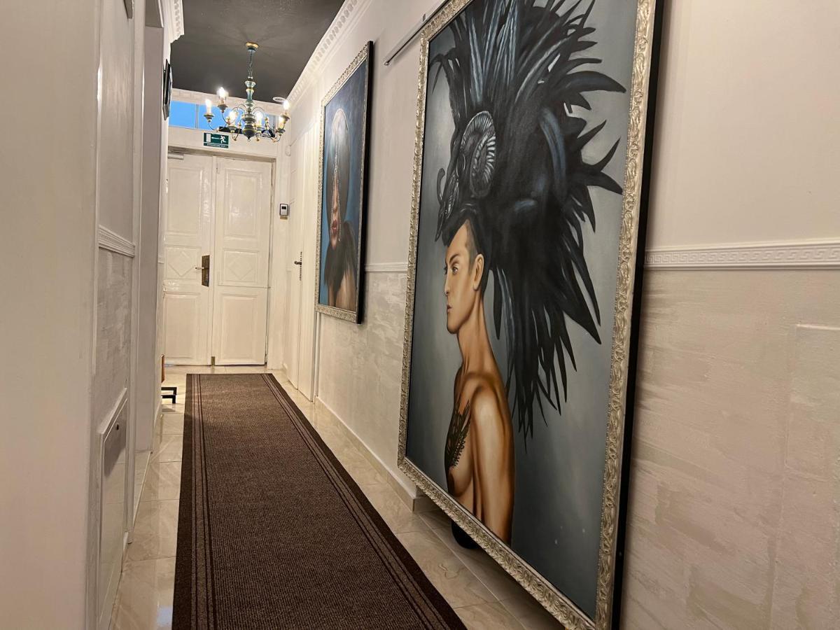 La Dolce Vita Luxury Apartments With Best Free Private Parking In City Center Pula Bagian luar foto