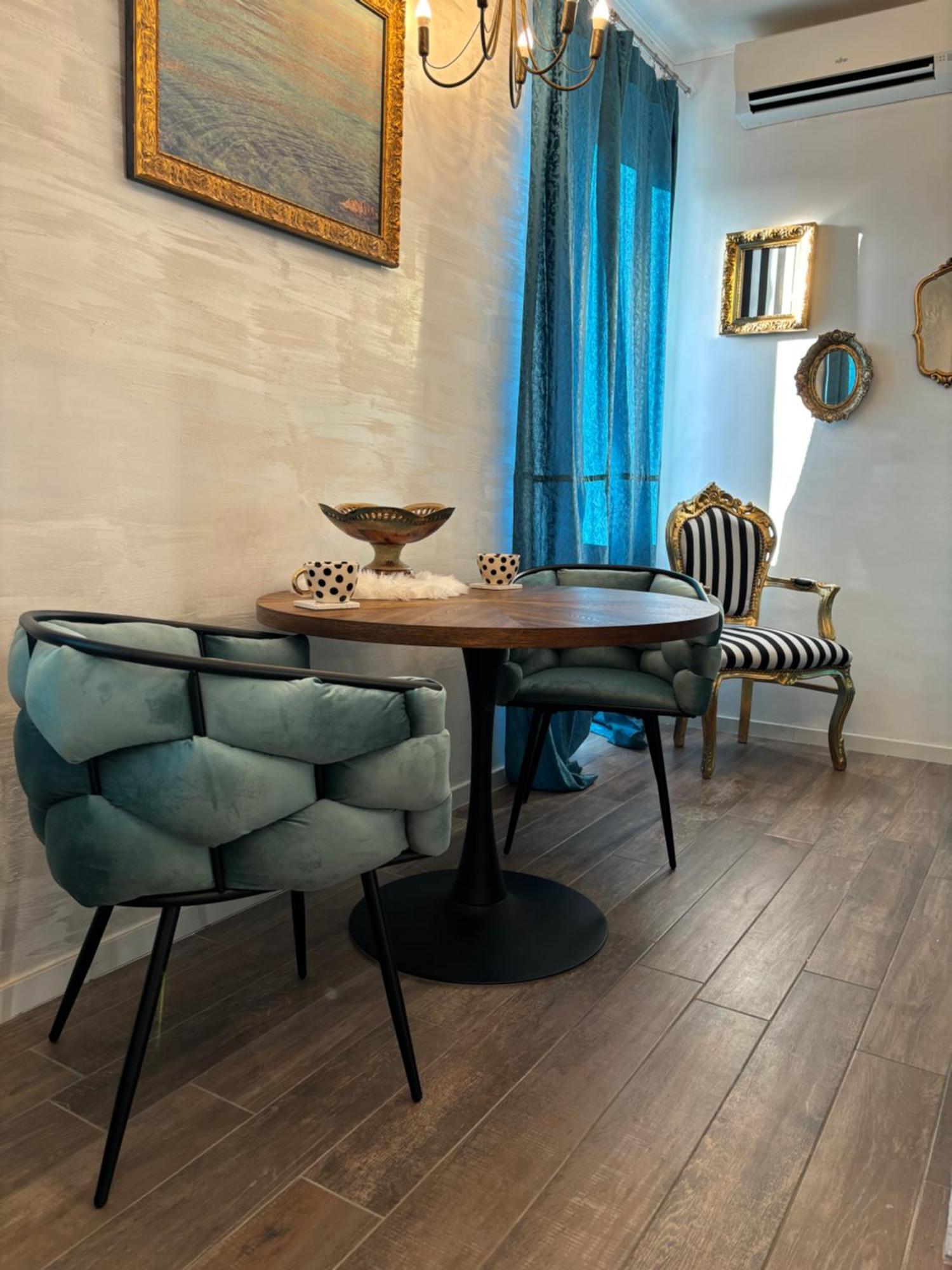 La Dolce Vita Luxury Apartments With Best Free Private Parking In City Center Pula Bagian luar foto